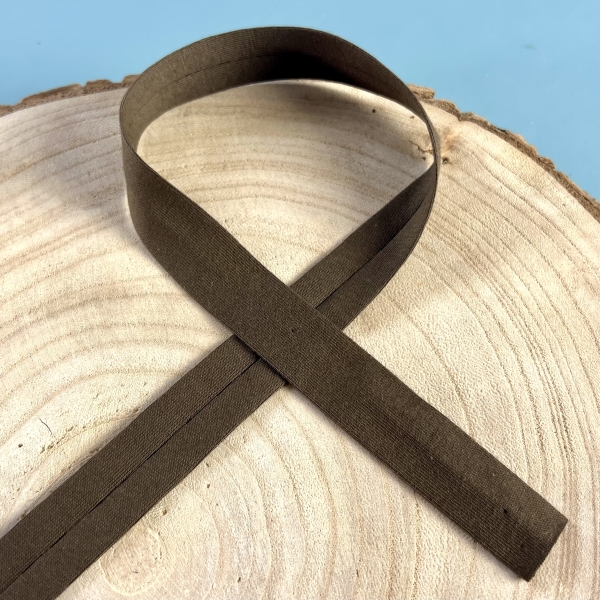 braunes unifarbenes elastisches Jersey Schrägband zum Einfassen von Schnittkanten aus 100% Baumwolle elastisches Schrägband Einfassband 50% Baumwolle & 50% Polyester BA10037